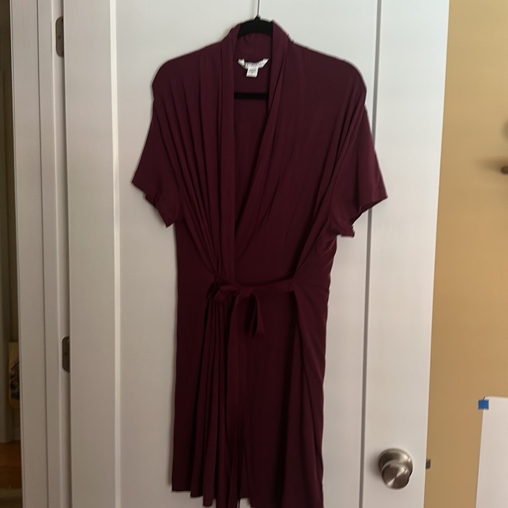 Athleta Bliss bathrobe, M, short sleeve, below knee length.